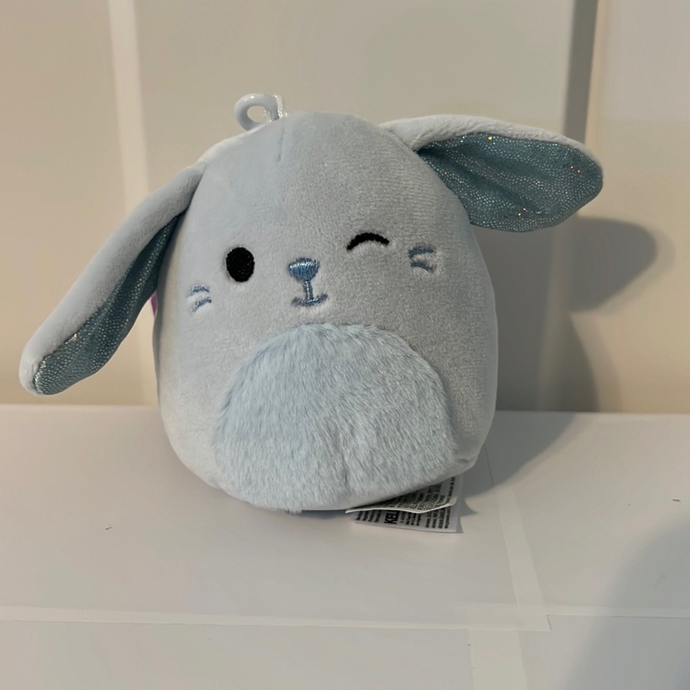 Squishmallows 3.5" Clip Bastian the Bunny